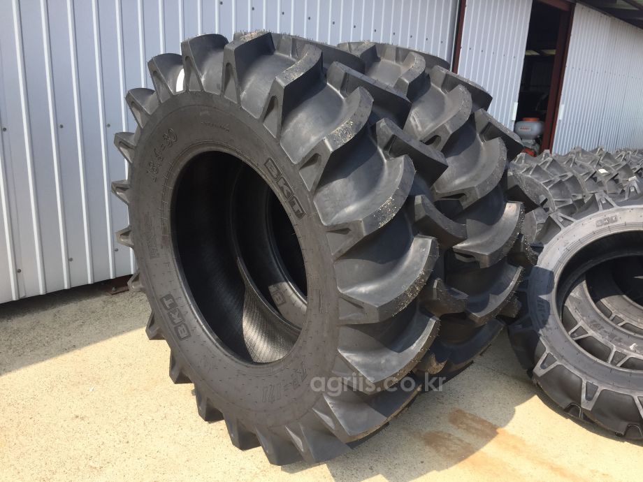 BKT 트랙터용 타이어 18.4-30  10PR TR171TT 사진2