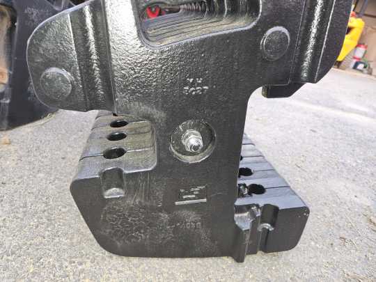 LS트랙터웨이트 LS트랙터웨이트 LS트랙터웨이트 웨이트 사진1