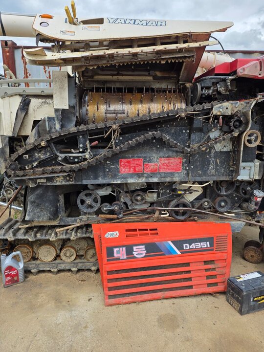Yanmar Combine Harvester AW465 (4Rows) Engine 사진1