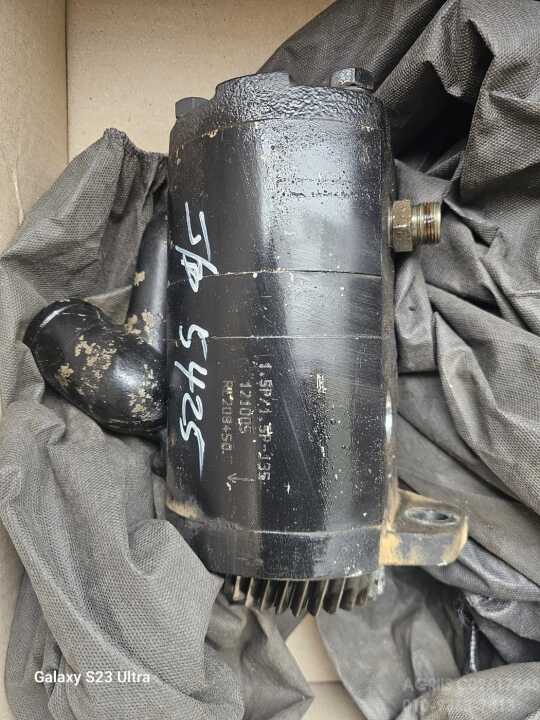 존디어 트랙터 5425 (77마력) 유압필터 사진1