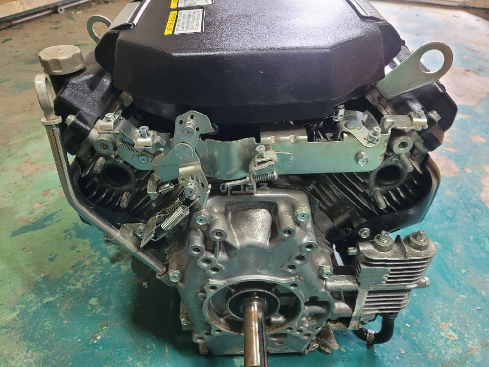 TYM Rice transplanter PRO600 (6Rows) 혼다Engine ASSY 사진2