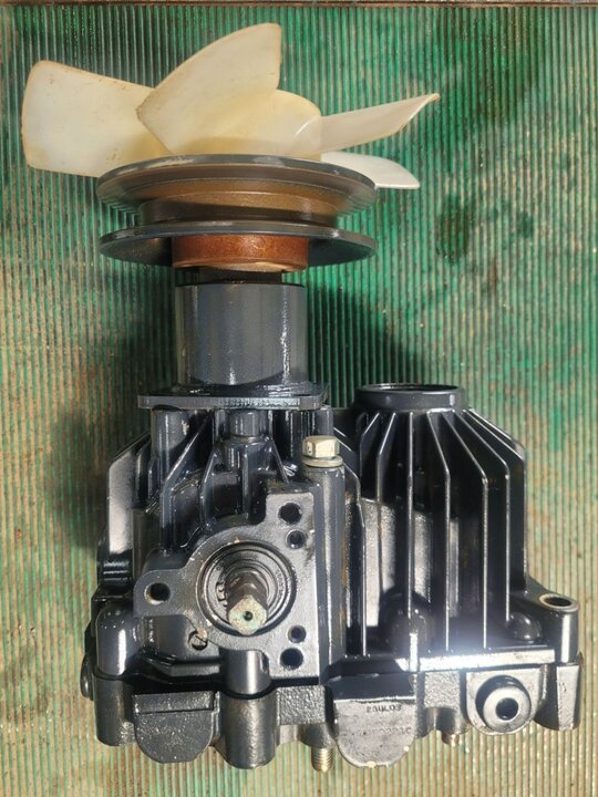 TYM 이세키 이앙기 NP80DL (8조식) HST유압펌프 ASSY 사진1