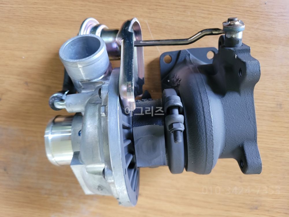 TYM Tractor 트랙터  얀마Engine 터보챠져ASSY (신품) 사진2