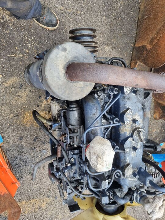 Daedong Tractor L3503 (35hp) Engine부 사진1