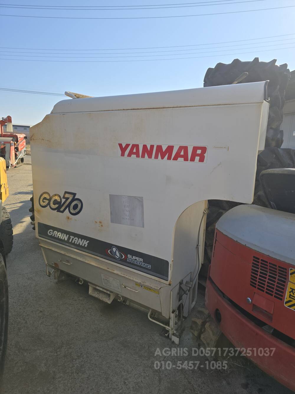 Yanmar Combine Harvester 000 (5Rows) 뒤우측면
