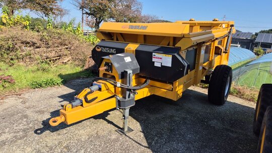 태성공업   퇴비살포기 사진1