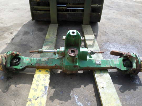 JohnDeere Tractor 2850K (90hp) 앞 AxleAssy 사진1