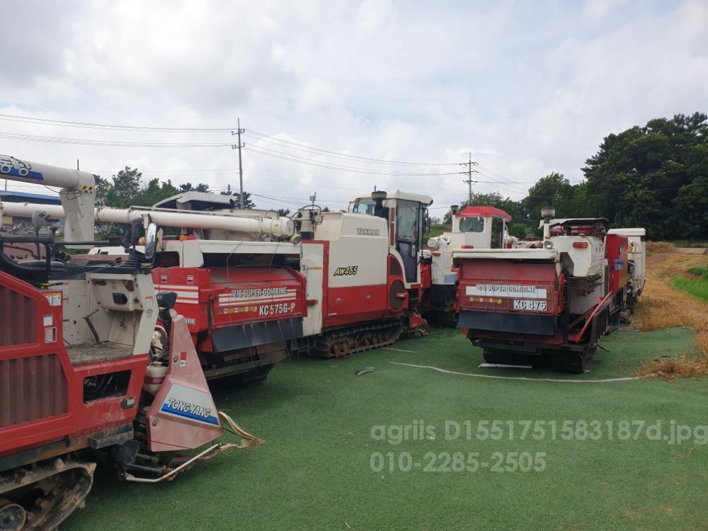 Kukje Combine Harvester KC575G (4Rows) 뒤우측면