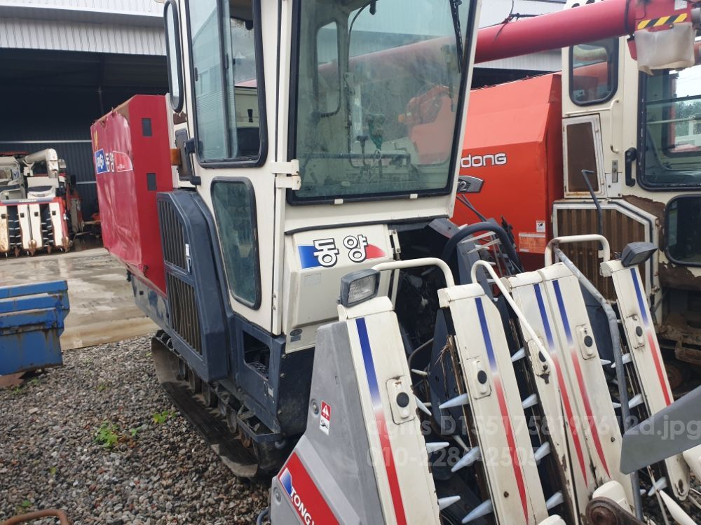 TYM Combine Harvester C805G (5Rows) 뒤우측면