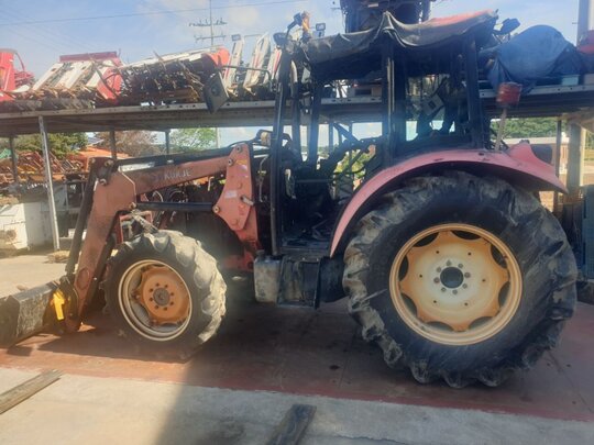 Kukje Tractor LUXEN65  앞Axle Transmission 사진1