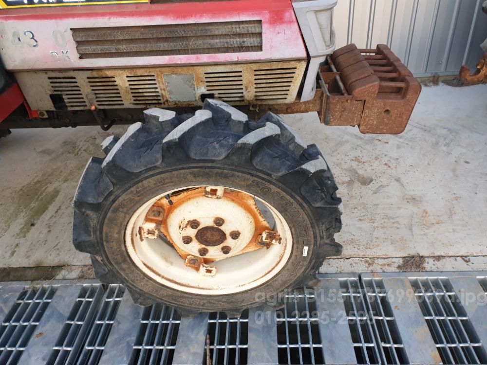 국제 트랙터 F4350-DK (43마력) 엔진 타이어 사진2