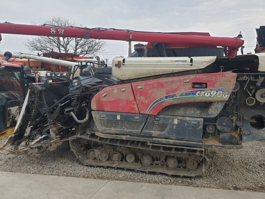 TYM 콤바인 CF690G (6조식) 엔진 괘도 기타  사진1