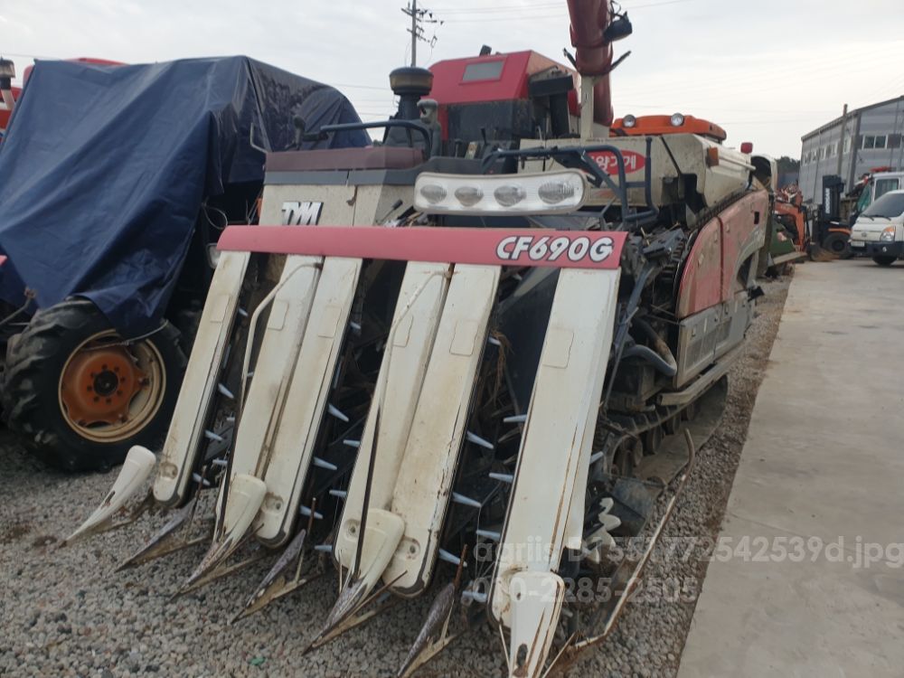 TYM 콤바인 CF690G (6조식) 엔진 괘도 기타  사진2