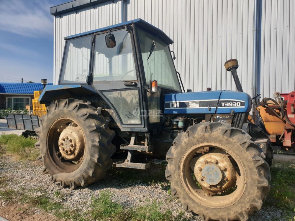  Tractor T3930  Engine Transmission 앞Axle 라지에타  사진2
