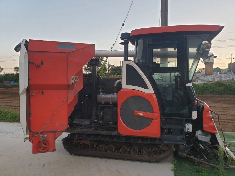 Daedong Combine Harvester DXM110 (6Rows) Engine Transmission 기타 사진2