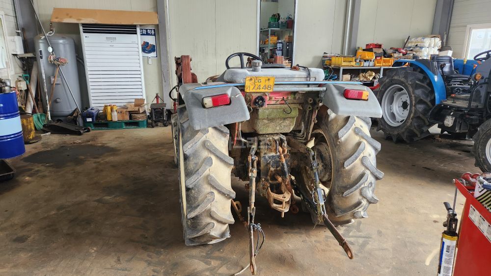 LS Tractor LT380D (38hp) 앞Axle,Engine프레임,차동Transmission 사진2
