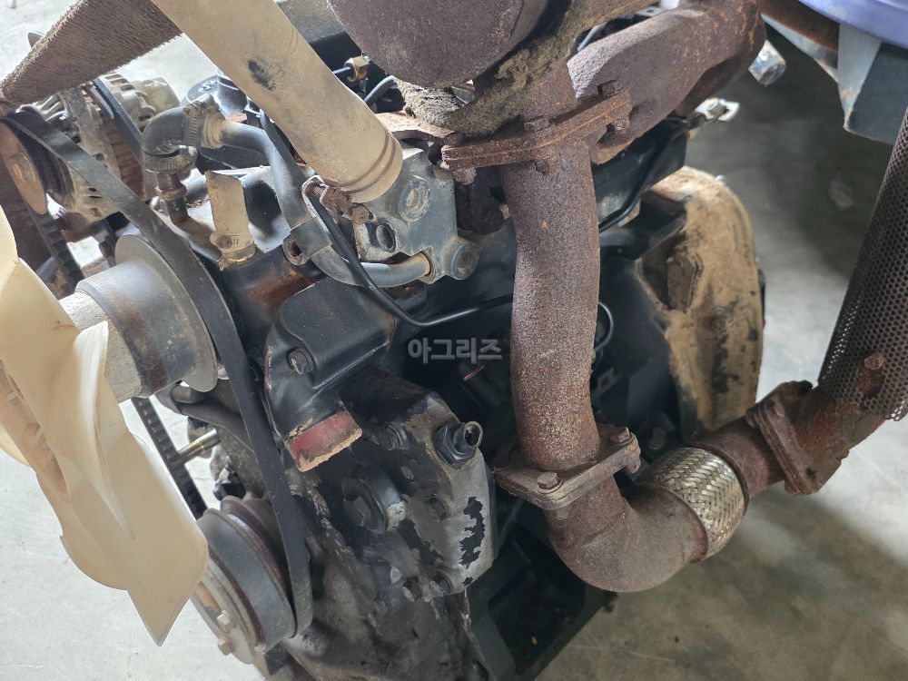 TYM 트랙터 T552 (55마력) 존디어엔진 사진2