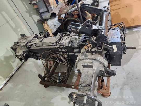TYM 트랙터 TX1500 (145마력) TX1500 용 ZF94 CVT미션 사진1
