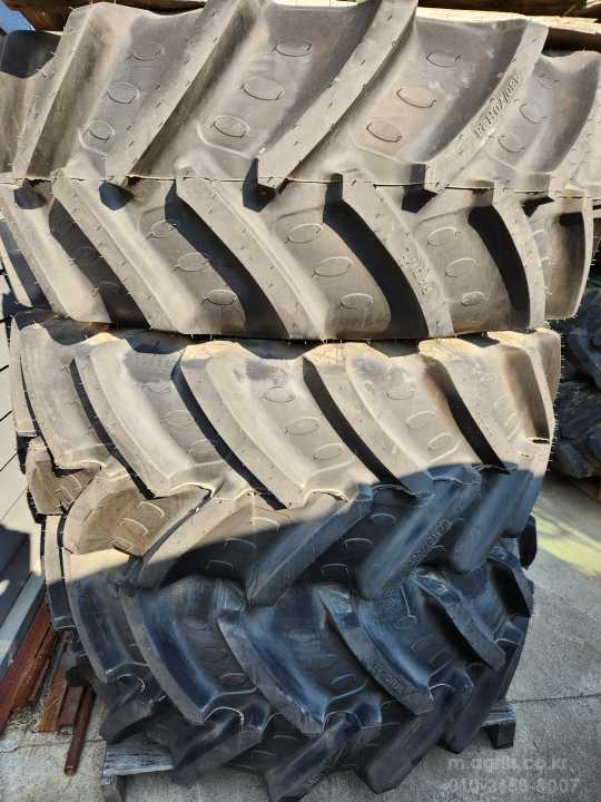 TYM 트랙터 Fendt F712 (137마력) 휠 타이어 세트 10홀 사진1