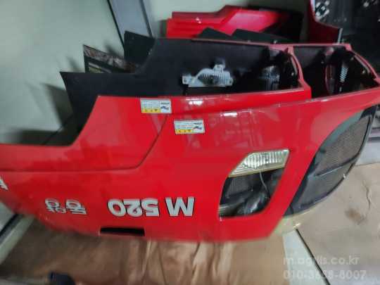 TYM 트랙터 M520 (52마력) 본네트 사진1