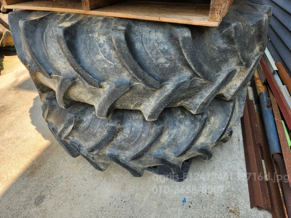 TYM Tractor T860 (86hp) Tire/Wheel조헙16.9-34.2개 사진2