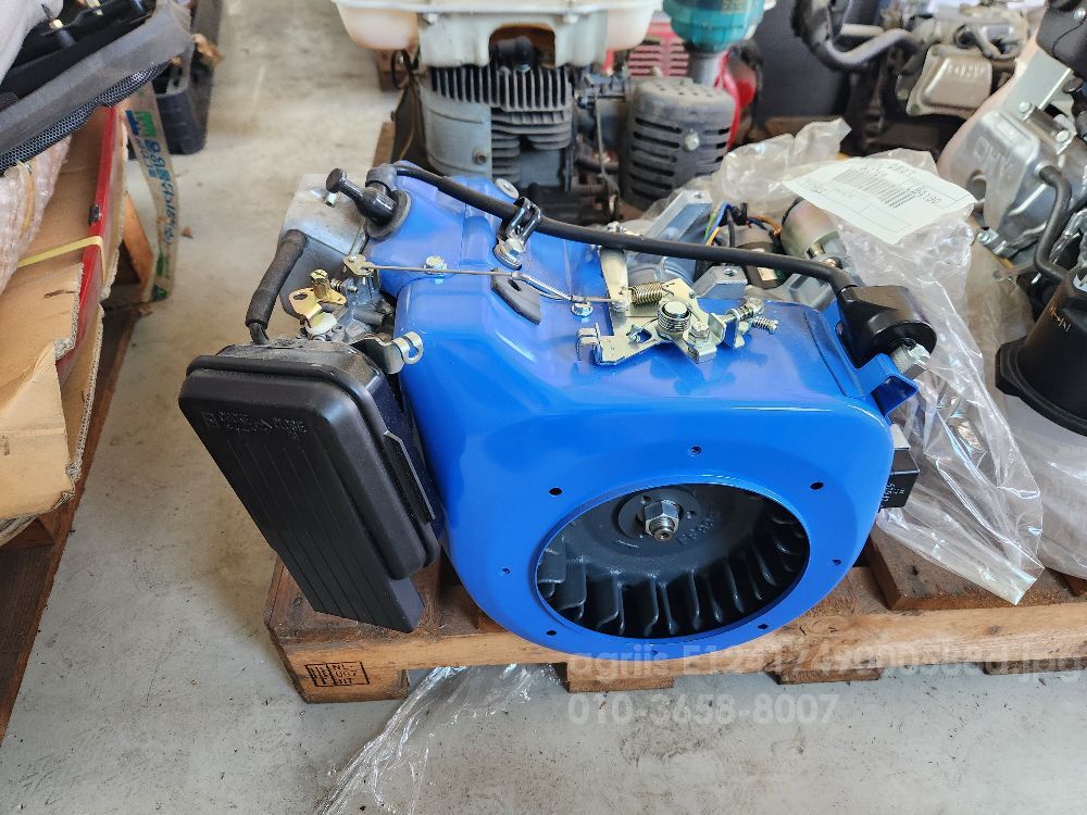 TYM 이앙기 PG6D (6조식) Kawasaki FE290G 사진2