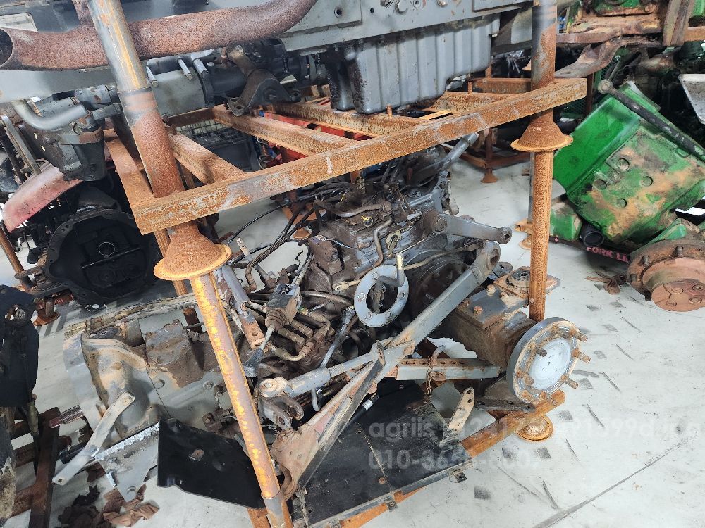 대동 트랙터 D500 (50마력) D500분해부품.엔진.미션.유압.전차축.캐빈.타이어등 사진2