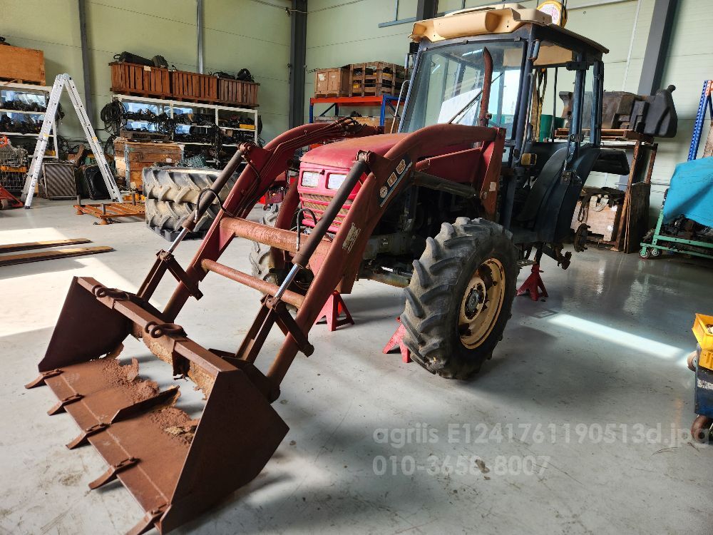 TYM 트랙터 T550 (55마력) T550 엔진.미션.유압.전차축.타이어등 사진2