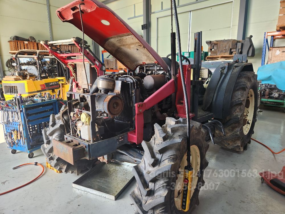 TYM 트랙터 T550 (55마력) T550 엔진.미션.유압.전차축.타이어.로더등 사진2