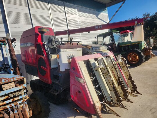 TYM Combine Harvester CX585G (5Rows) CX585G.Engine.Transmission.유압등 사진1