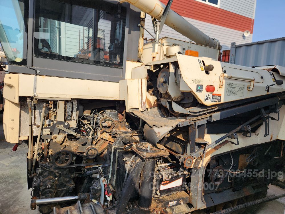 LS Combine Harvester LC650G (4Rows) 렌진.Transmission.유압.트랙.Cabin등 사진2