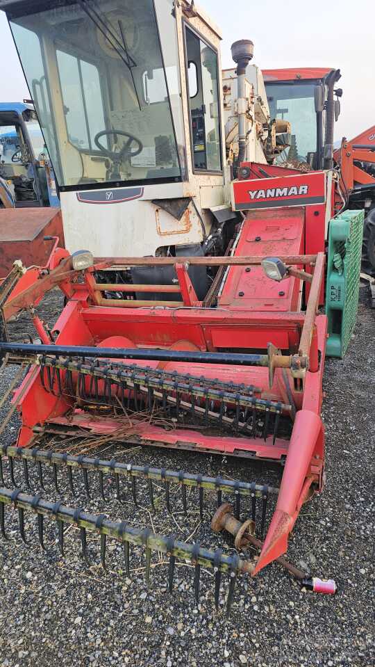 Yanmar Combine Harvester GS320 (보통형) Assy 사진1