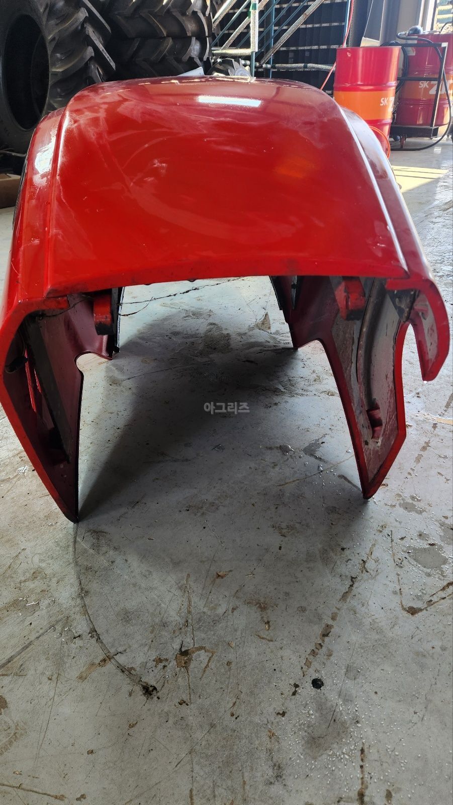 국제  T1003 본넷 사진2