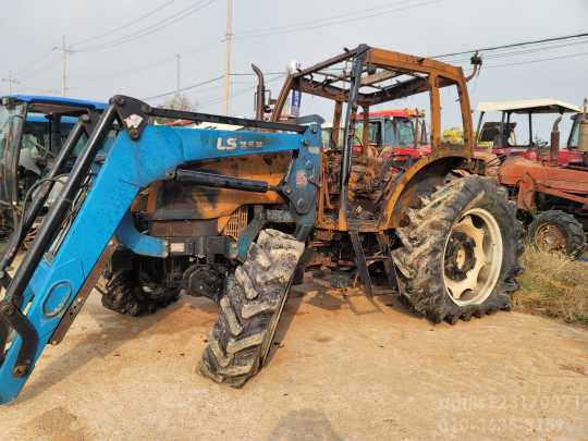 LS Tractor P7195 (97hp) Spare Parts용 사진1