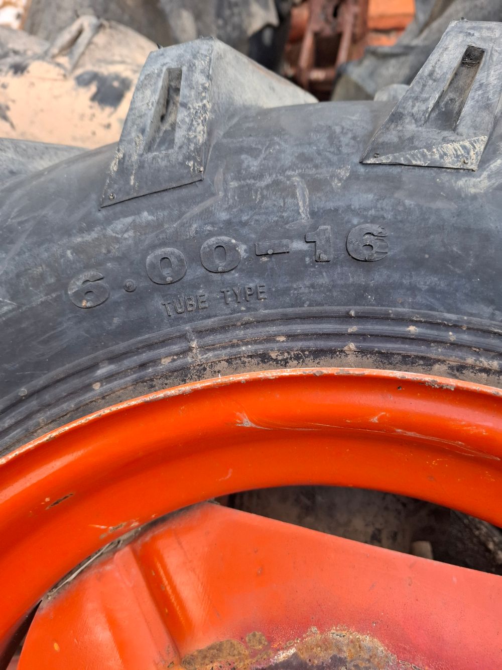  Tractor 트랙터  Tire 사진2