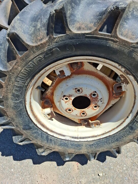 Kukje Tractor F455 (45hp) 림 Tire Assy 사진1