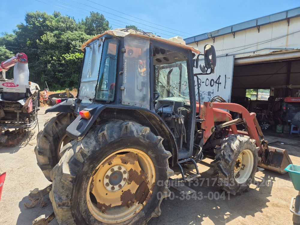 TYM 트랙터 T550 (55마력) 엔진 미숀 전체부품  사진2