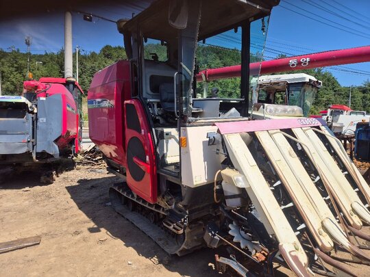 TYM 콤바인 CX695G (6조식) 엔진 미숀 괘도 HST 전체부품 사진1