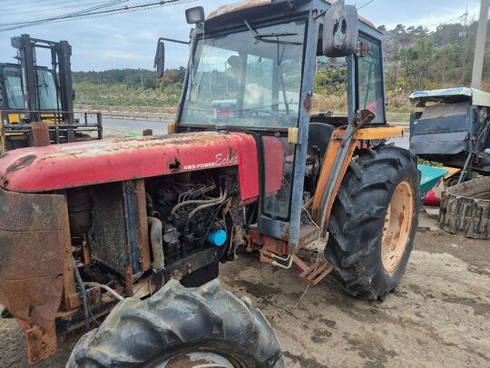 LS 트랙터 LT550 (55마력) 전체부품 사진1