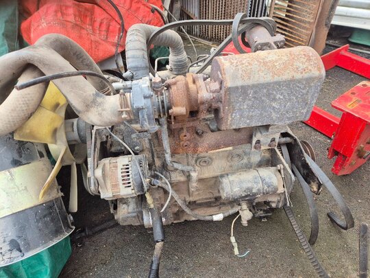 국제 콤바인 EC600 (4조식) 엔진 사진1