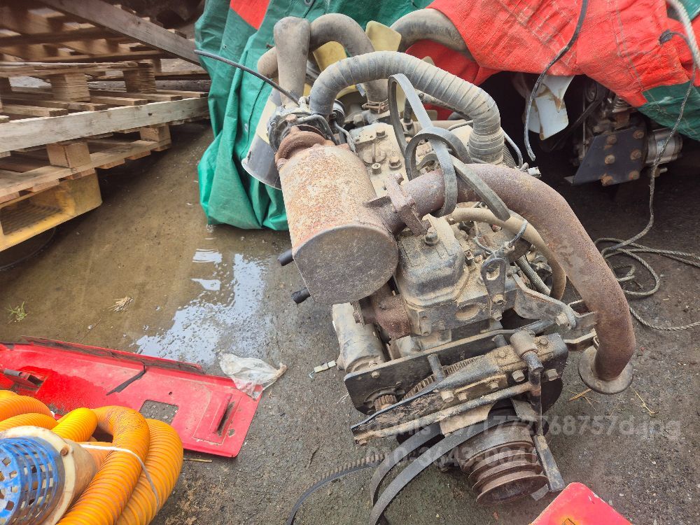 국제 콤바인 EC600 (4조식) 엔진 사진2