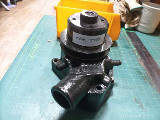 TYM 트랙터 T623  T653 워터펌프 사진1