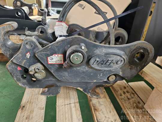 Bobcat   굴삭기 굴삭기 미니굴삭기 2톤급 퀵클림프 사진1