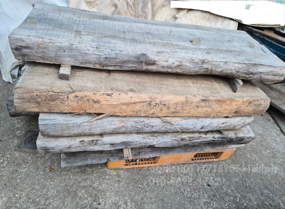  소나무 원목 건조 .  건조한 소나무 사진2