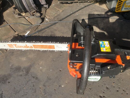타나카  엔진톱  . . 사진1