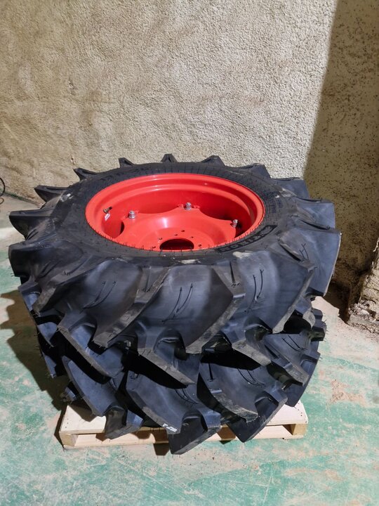 Kubota    Tire Assy 사진1