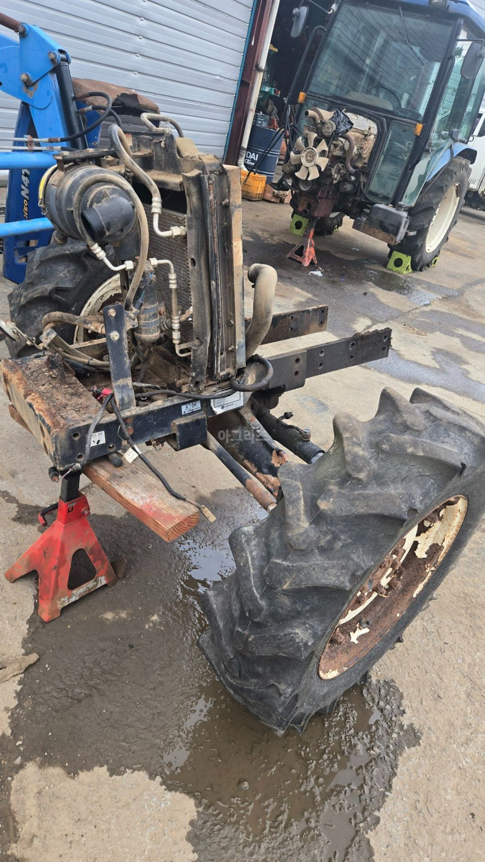 LS Tractor N47 (47hp) Cabin 사진2