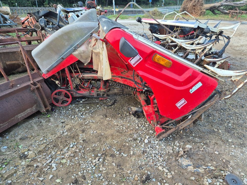 국제 콤바인 DKC865 (5조식) 예취부 사진2