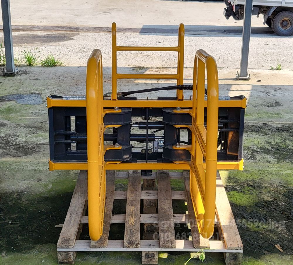  Rectangle Baler MT-G300  스키드Loader용 사각베일러 Bale Gripper 사진2