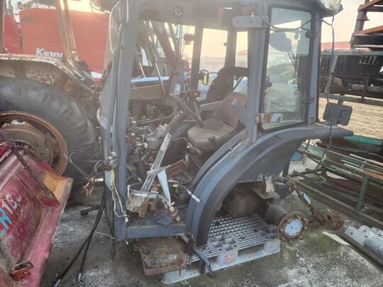 TYM Tractor T550 (55hp) Transmission 앞Axle 앞Wheel 사진1